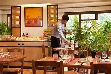 土伦塞内萨那里钟楼酒店 酒店 3*